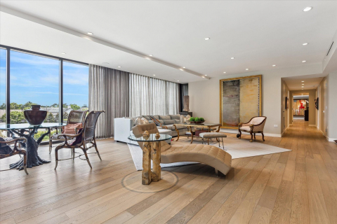 3433 Westheimer Road #207