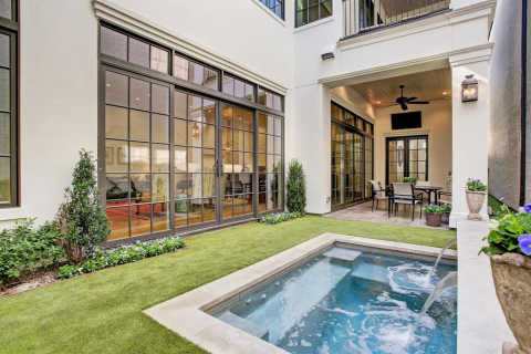 5120 Longmont Drive, #6