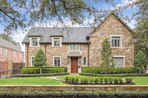 3202 University Blvd.